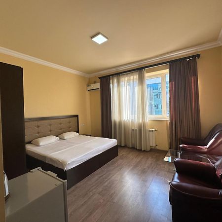 Express Hotel Ереван Экстерьер фото
