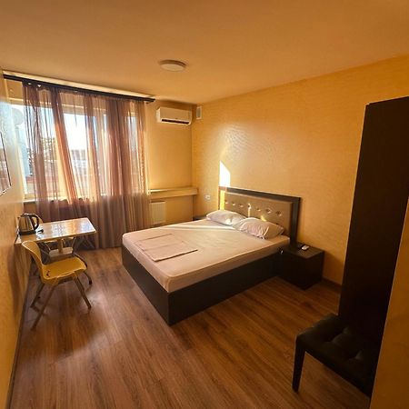 Express Hotel Ереван Экстерьер фото