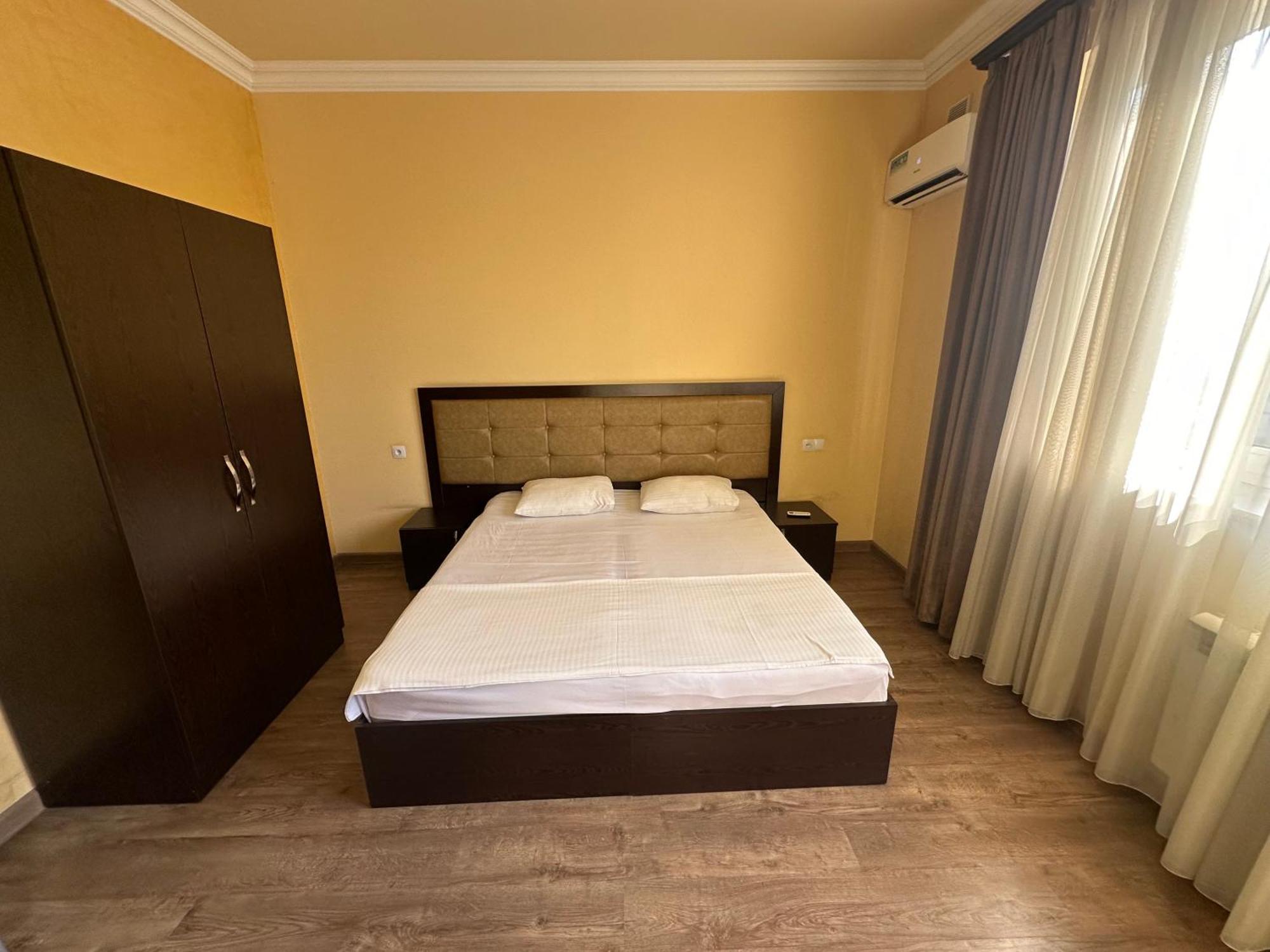 Express Hotel Ереван Экстерьер фото